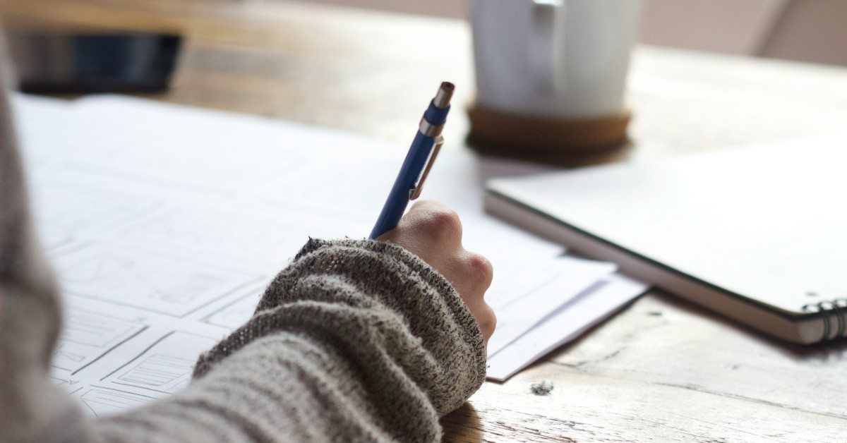 Scholarships vs Grants vs Loans: Understanding Financial Aid for Medical Assistant Programs Scholarships vs Grants vs Loans: Understanding Financial Aid for Medical Assistant Programs